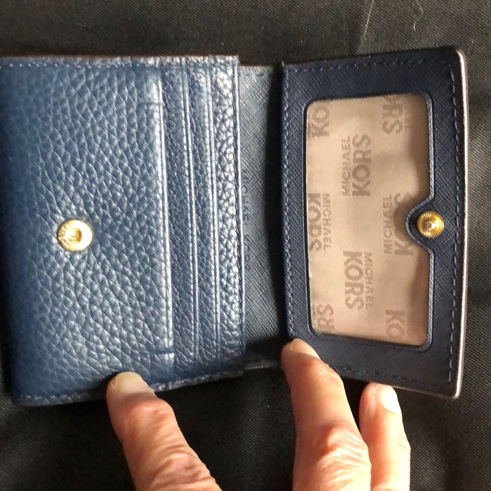 Michael Kors purse and wallet - Picture 5 of 8